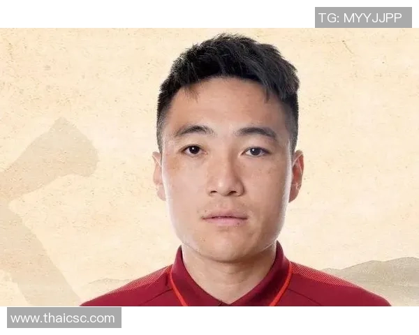 陈磊独家分享足球心得与技巧助你提升球技的秘密解析