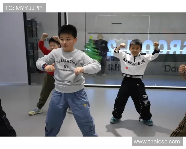 北京街舞队在世界街舞大赛中的速度表现精彩纷呈引发热议